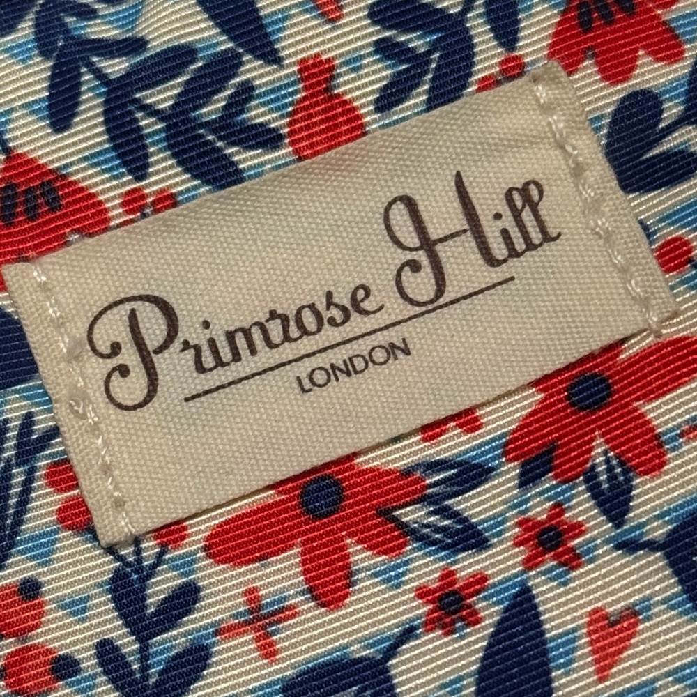Like New Primrose Hill MakeUp Bag-Red/Navy/Cream Print-ZipTop - Picture 2 of 11